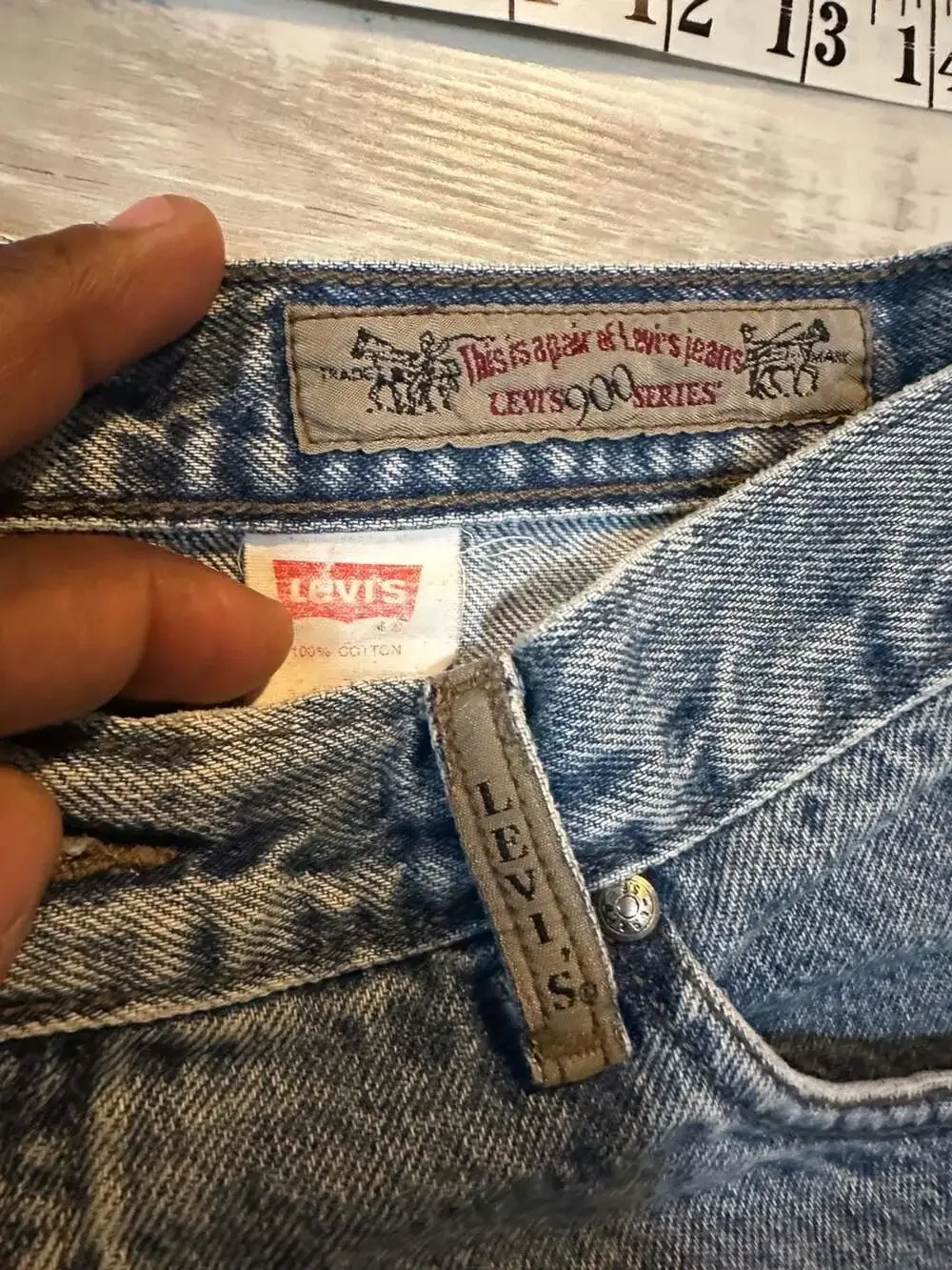 Vintage Levi's 900 Series High Rise Relaxed Fit Tapered Jeans